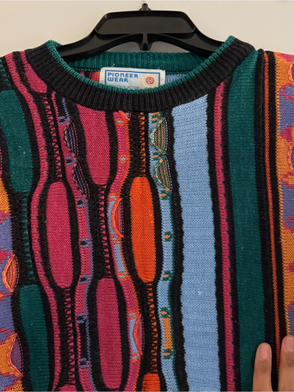 Vintage coogi-inspired multicolored sweater knitwear - Picture 3 of 5